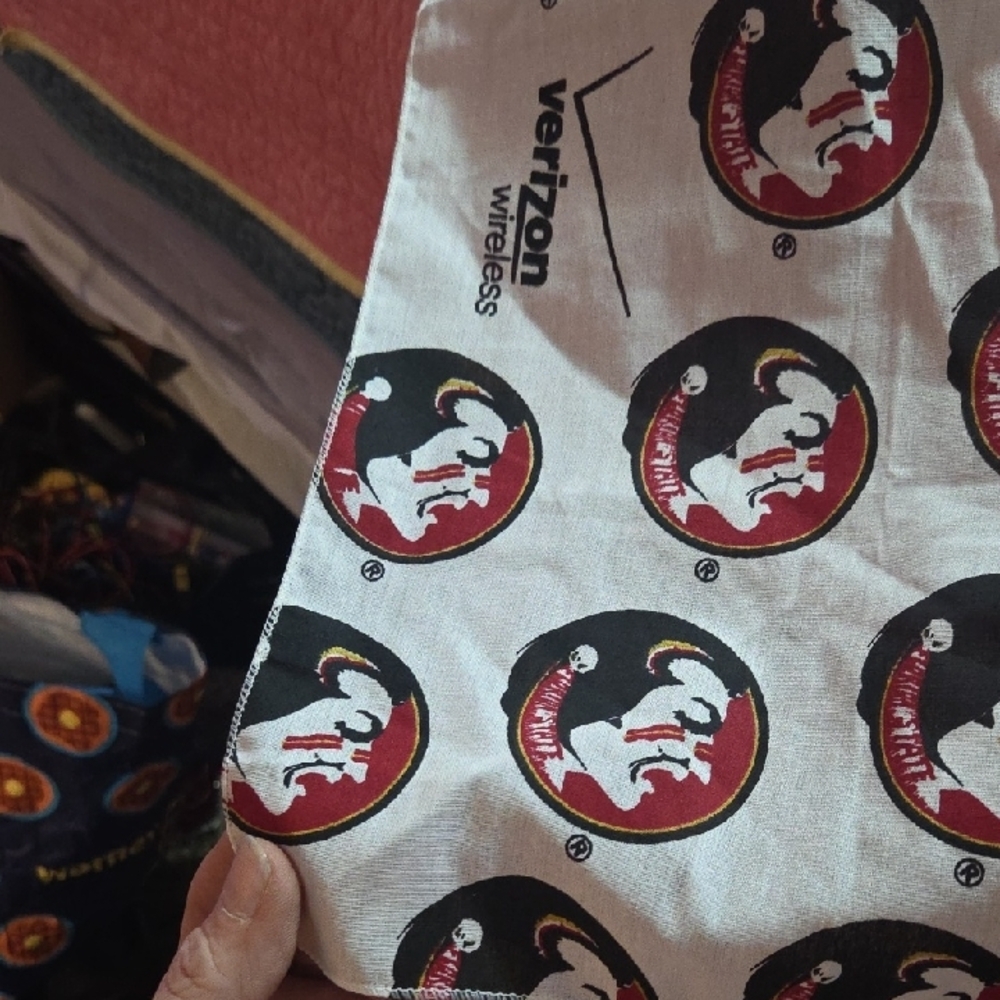 Verizon Wireless Logo Bandana View 2